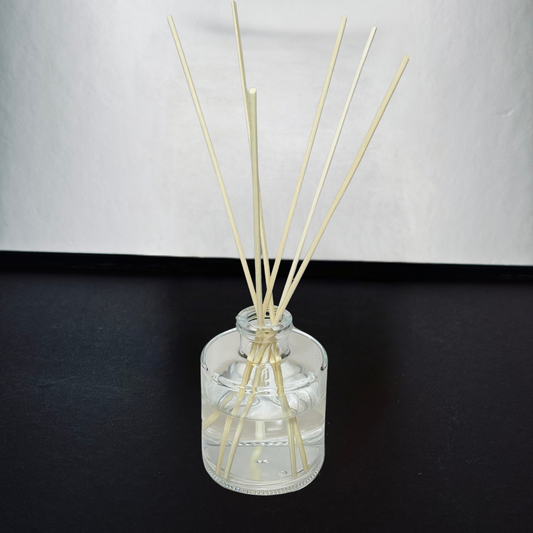 Boo-zy night reed diffuser